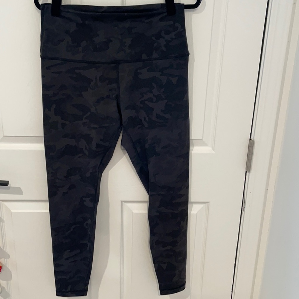Grey camo Lululemon wonder under